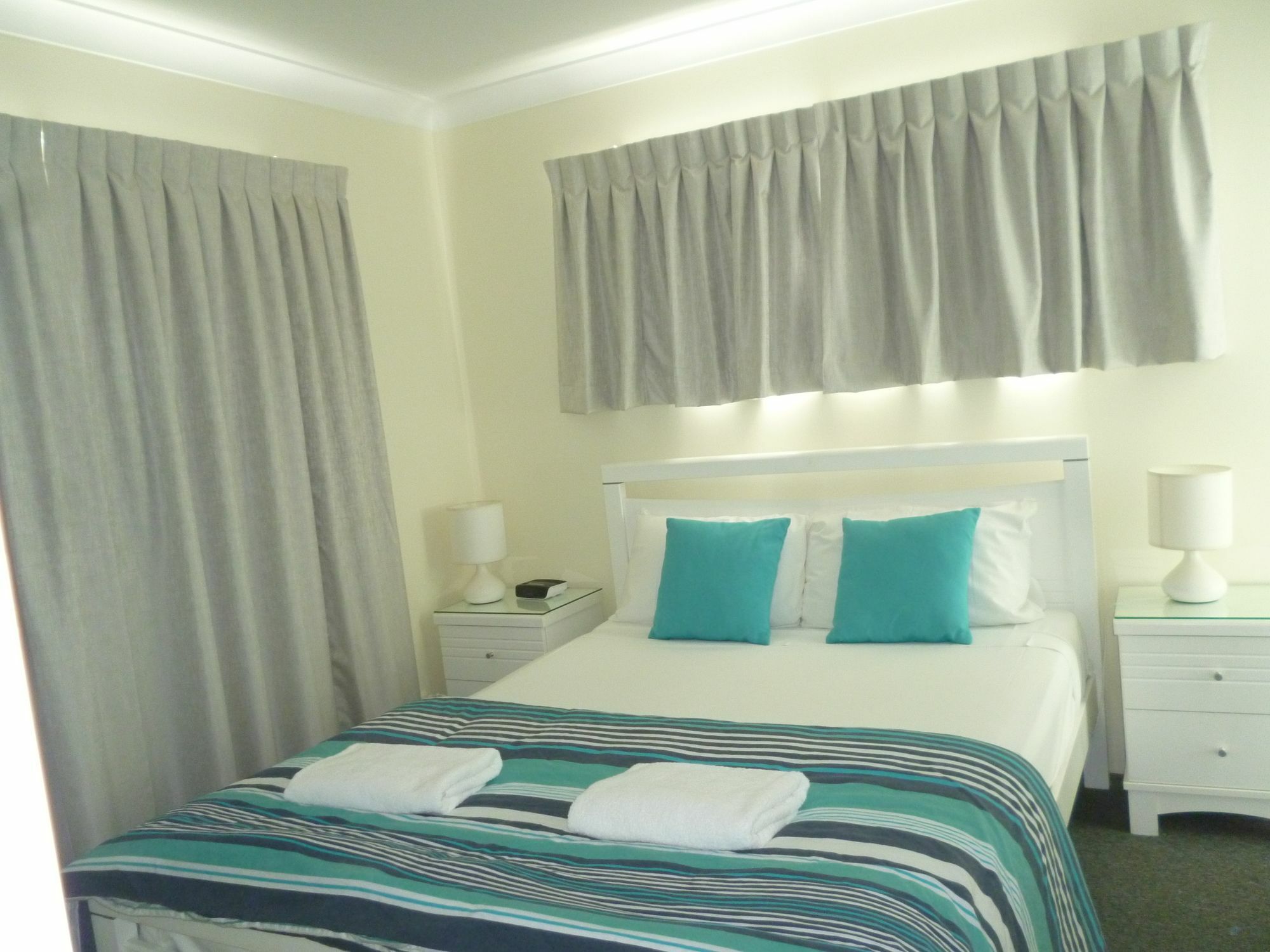 Le Lavandou Holiday Apartments Χρυσή Ακτή Εξωτερικό φωτογραφία